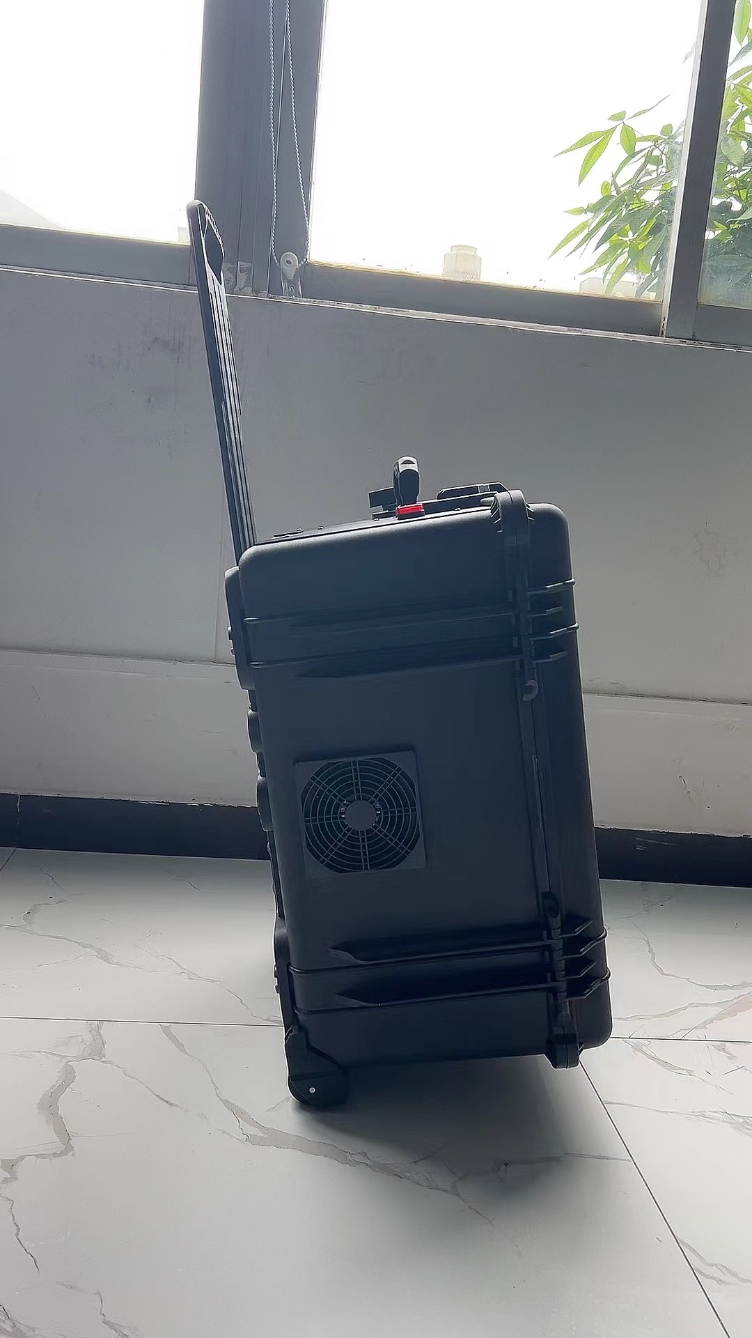张港镇手拉箱型移动通信干扰器